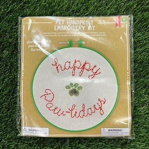 Pet Handprint Embroidery Kit